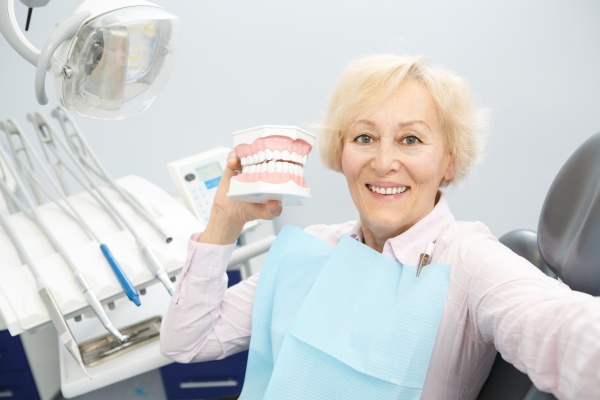 Does a Dental Veneer Treatment Damage Teeth? - Gables Exceptional